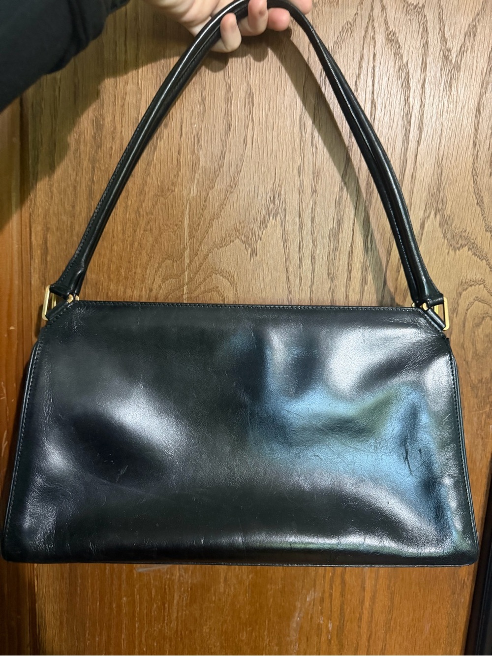 Prada - Picture 3 of 16